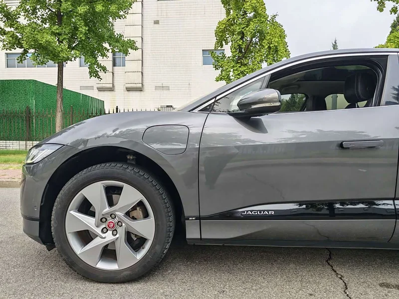Jaguar I-PACE — фото 22