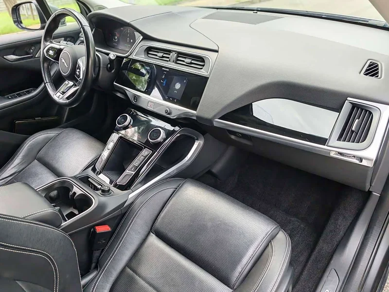 Jaguar I-PACE — фото 8