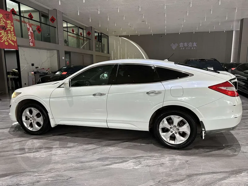 Honda Crosstour — фото 26
