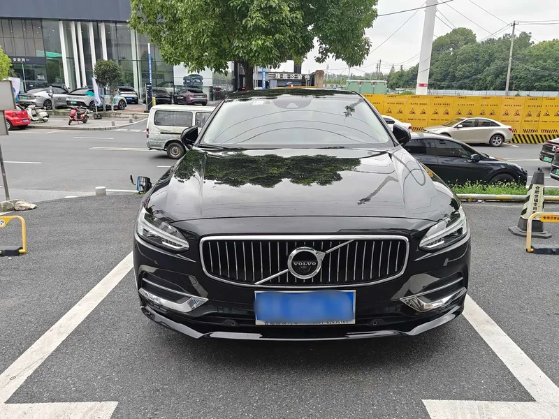 Volvo S90 — фото 2