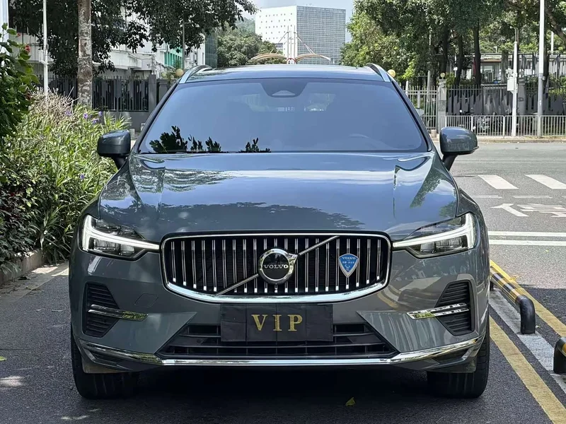 Volvo XC60 — фото 2