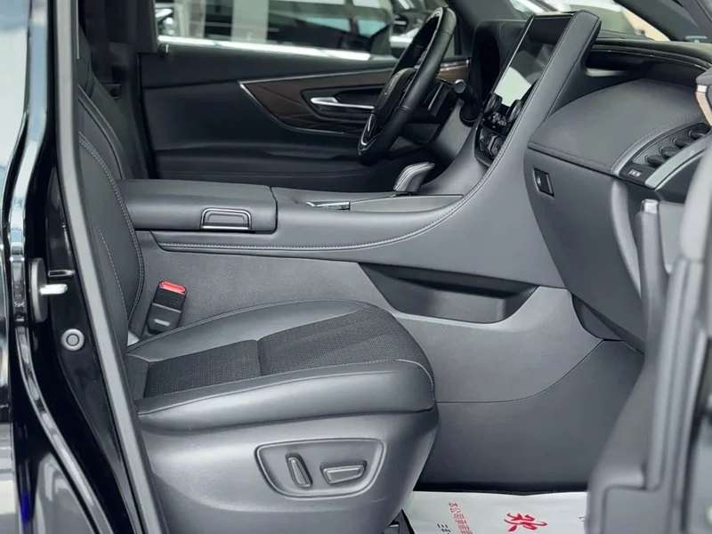 Toyota Vellfire — фото 4