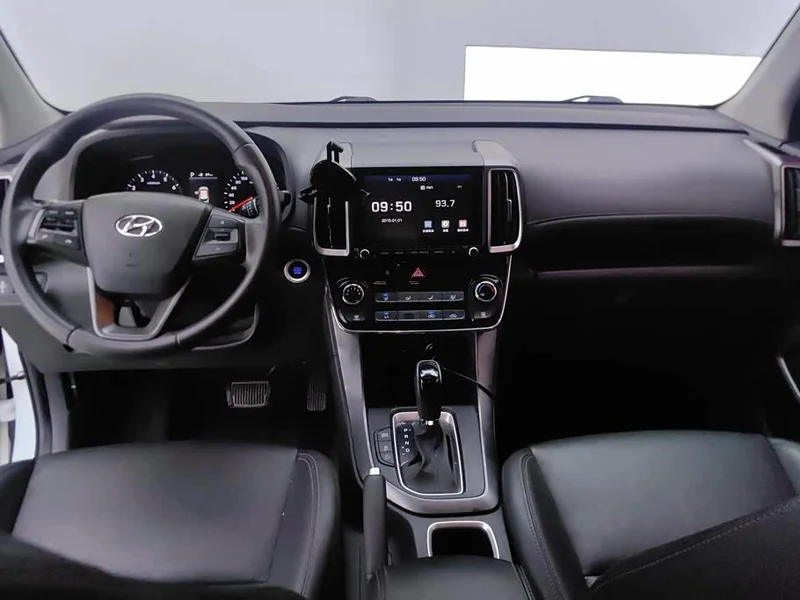 Hyundai ix35 — фото 12