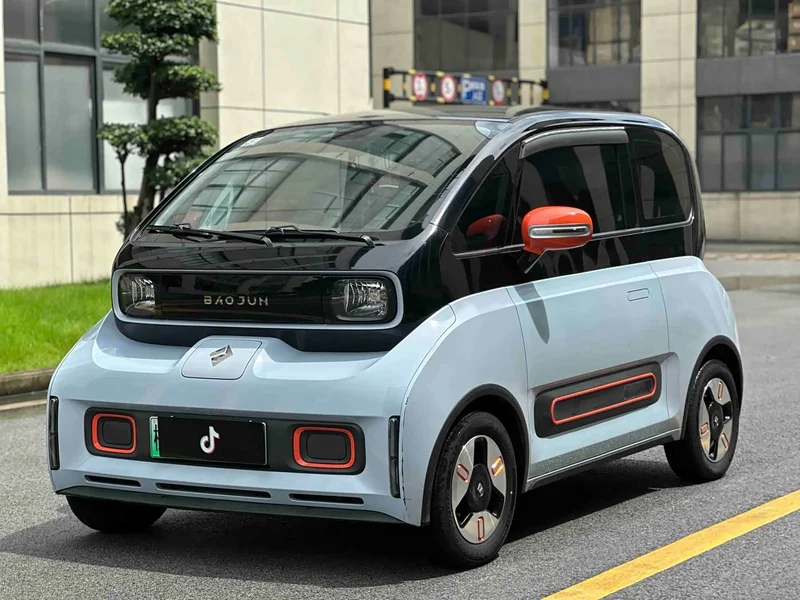 Baojun KiWi EV — фото 1