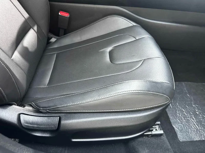Hyundai Elantra — фото 17