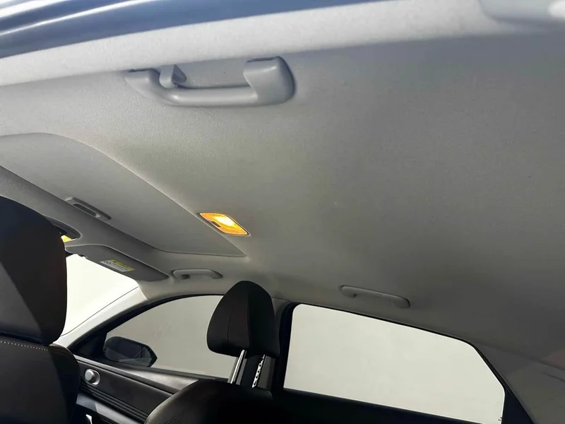 Hyundai Elantra — фото 27