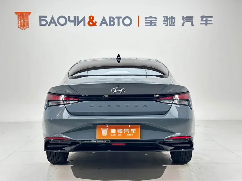 Hyundai Elantra — фото 7