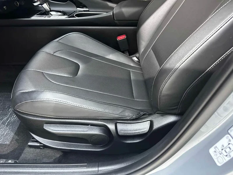 Hyundai Elantra — фото 10