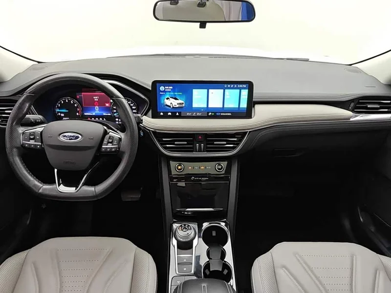 Ford Edge — фото 12