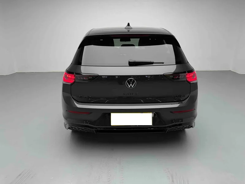 Volkswagen Golf — фото 20