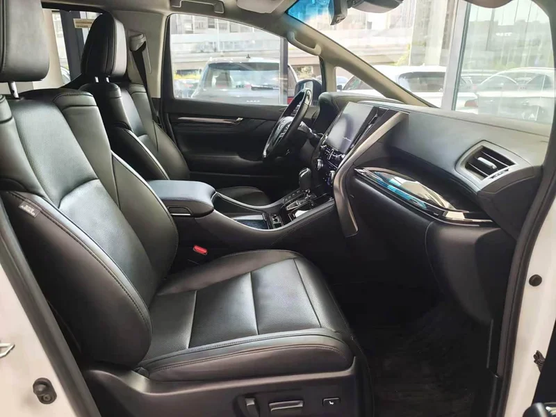 Toyota Vellfire — фото 14