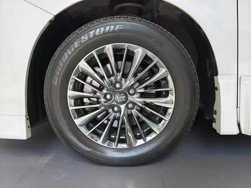Toyota Vellfire — фото 17
