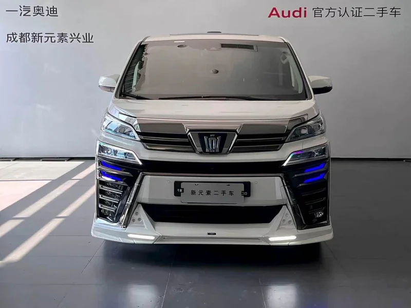 Toyota Vellfire — фото 2
