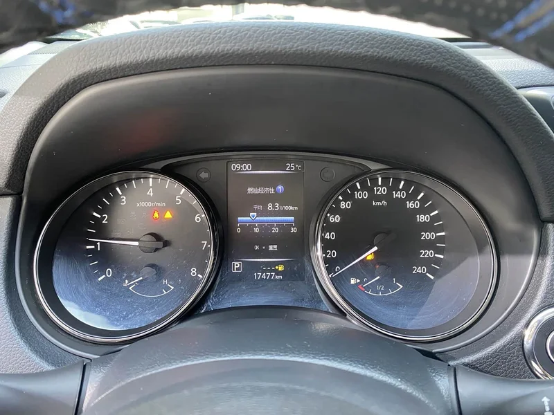 Nissan X-Trail — фото 10