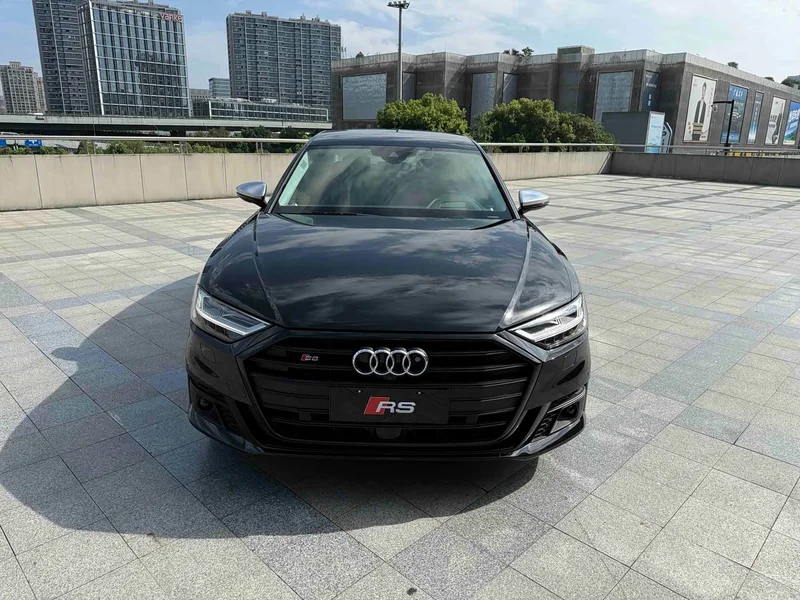 Audi S8 — фото 2