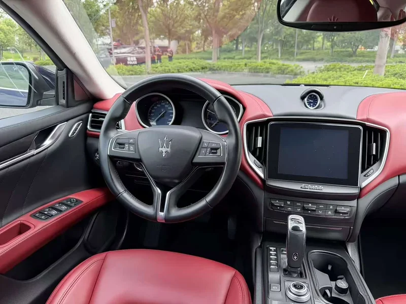 Maserati Ghibli — фото 17