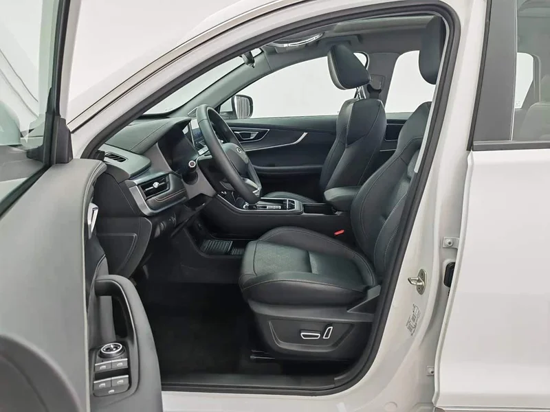 Chery Tiggo 8 — фото 10