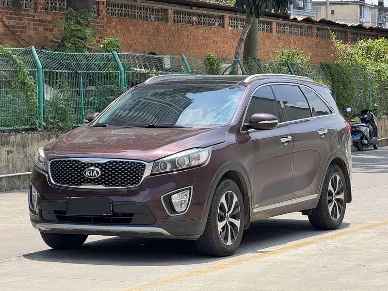 Kia Sorento — фото 1