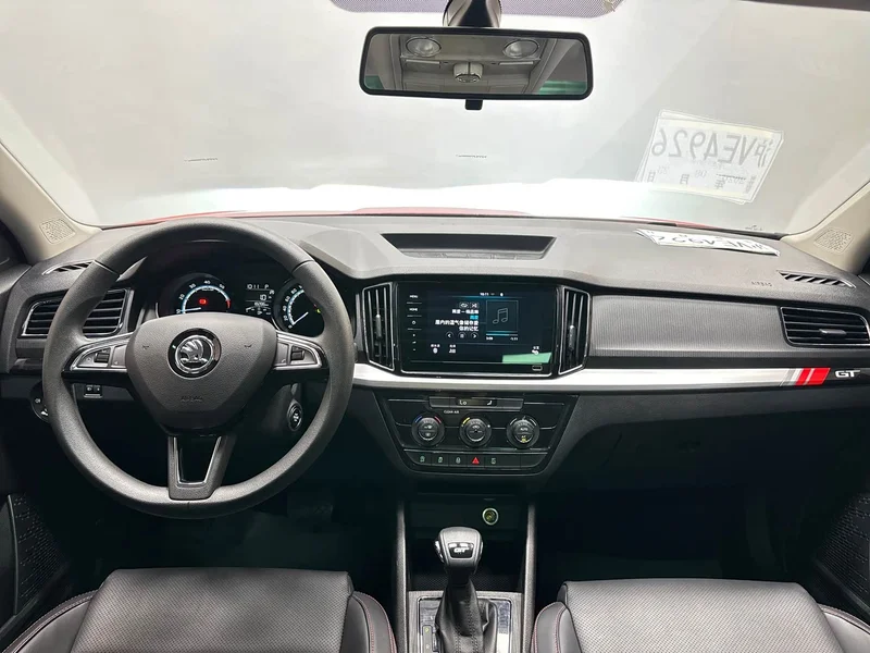 Skoda Kamiq — фото 20