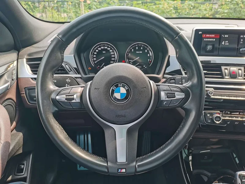 BMW X2 — фото 12