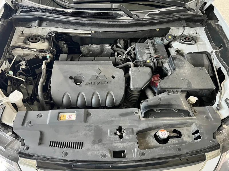 Mitsubishi Outlander — фото 19