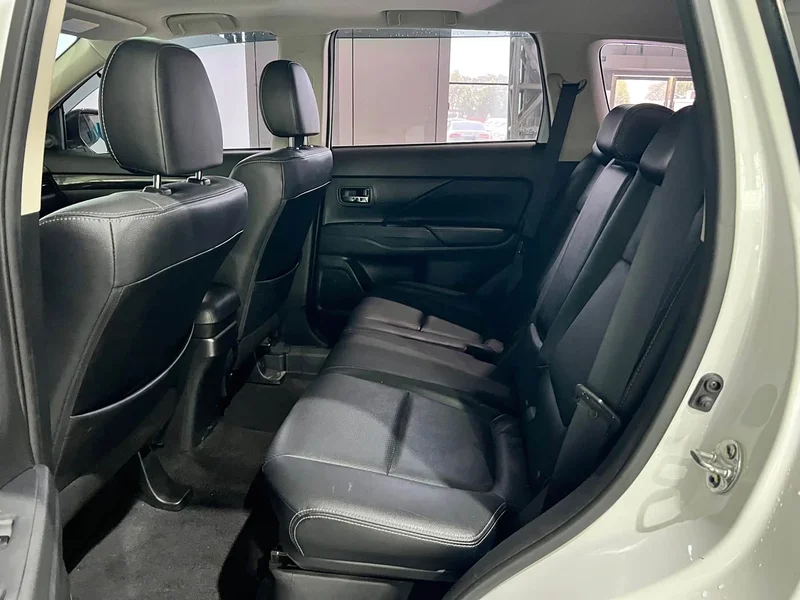 Mitsubishi Outlander — фото 26