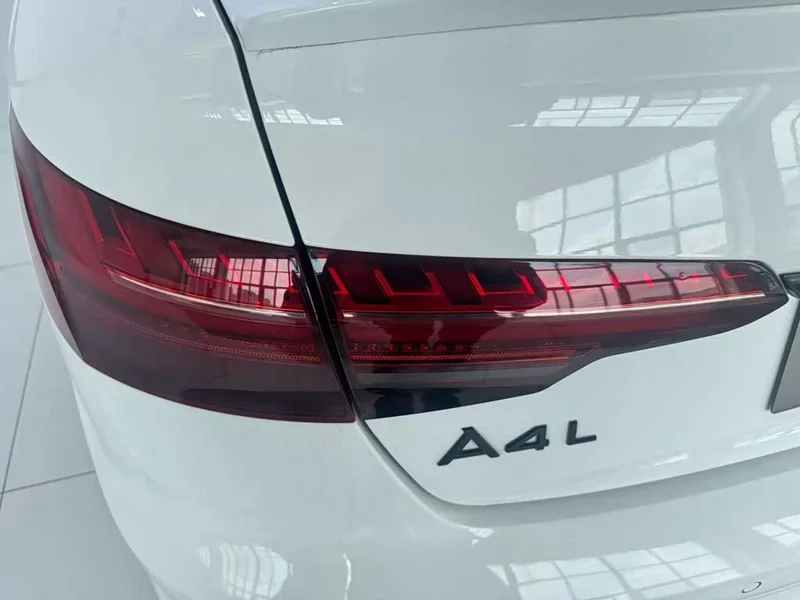 Audi A4L — фото 17