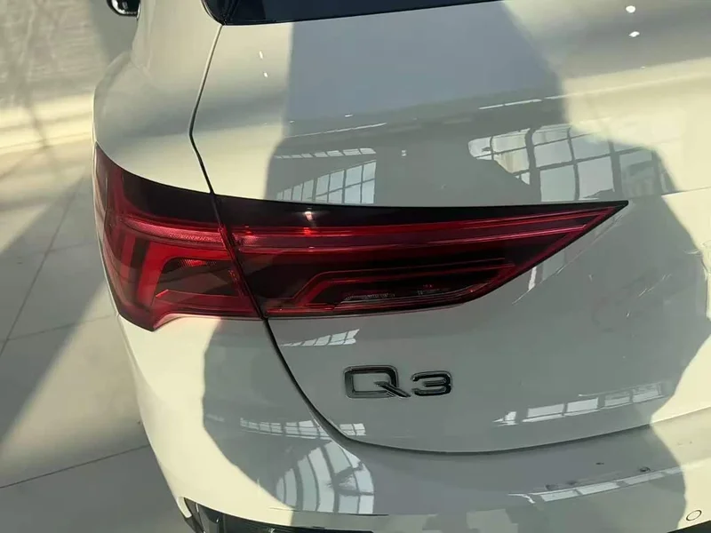 Audi Q3 Sportback — фото 17