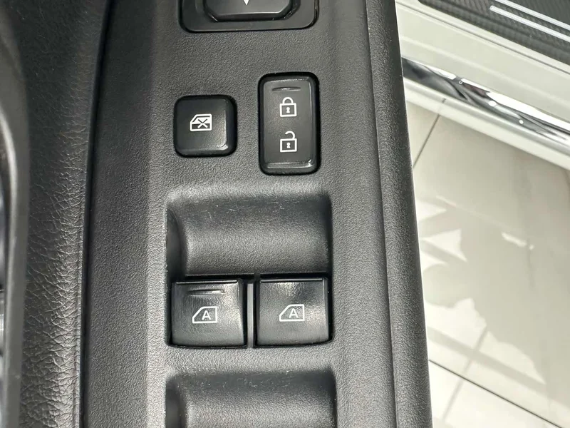 Mitsubishi Outlander — фото 11