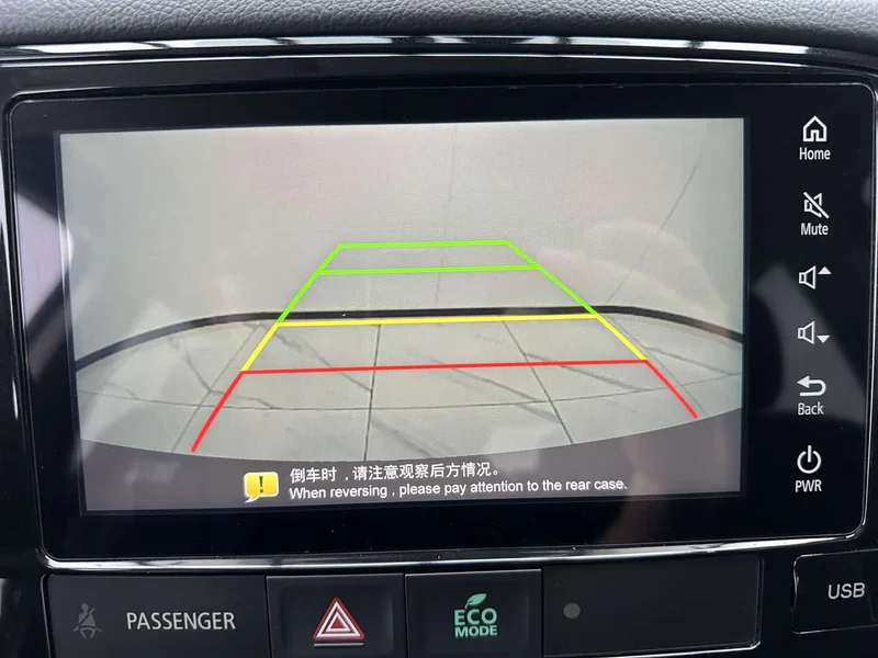 Mitsubishi Outlander — фото 16