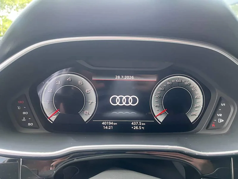 Audi Q3 — фото 12