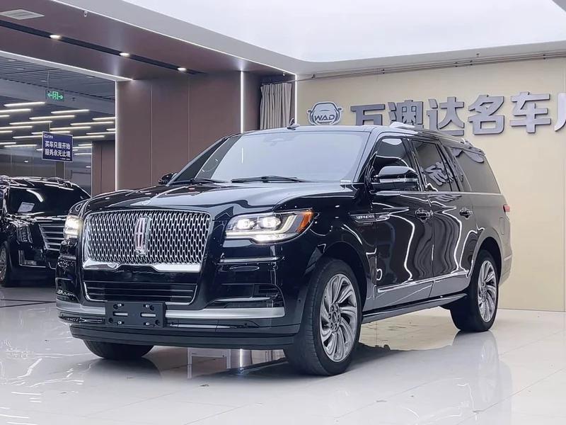 Lincoln Navigator