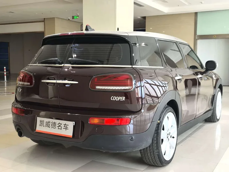 MINI CLUBMAN — фото 12