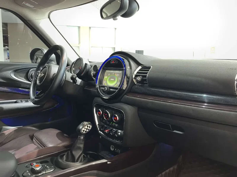 MINI CLUBMAN — фото 13