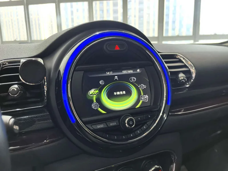 MINI CLUBMAN — фото 8