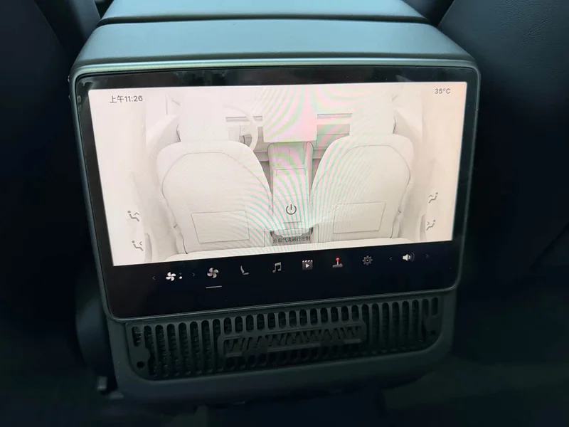Tesla Model 3 — фото 6