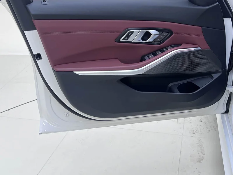 BMW 3-Series — фото 15