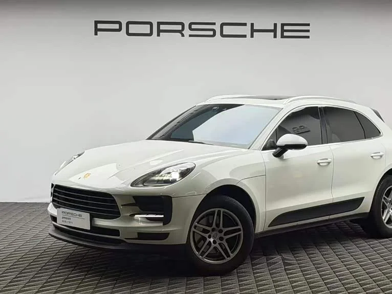 Porsche Macan — фото 1