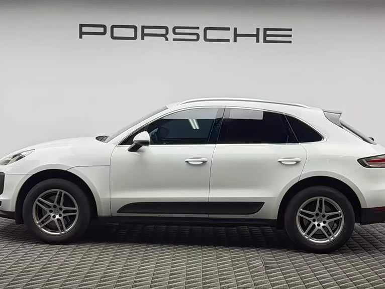 Porsche Macan — фото 4