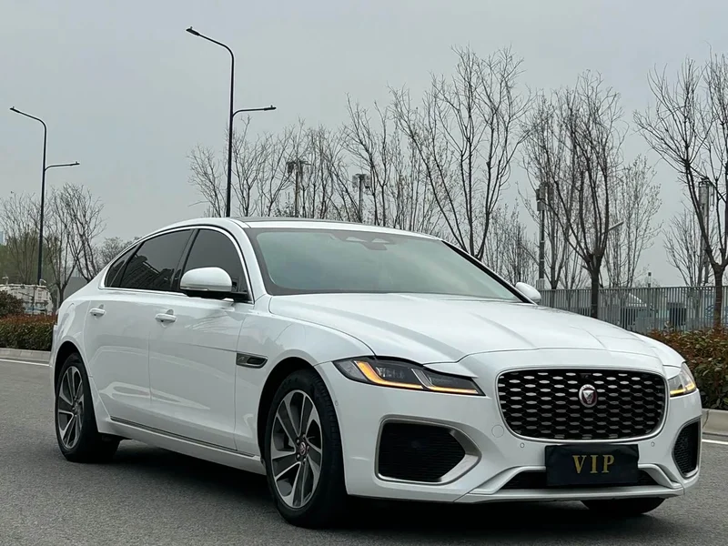 Jaguar XFL — фото 14