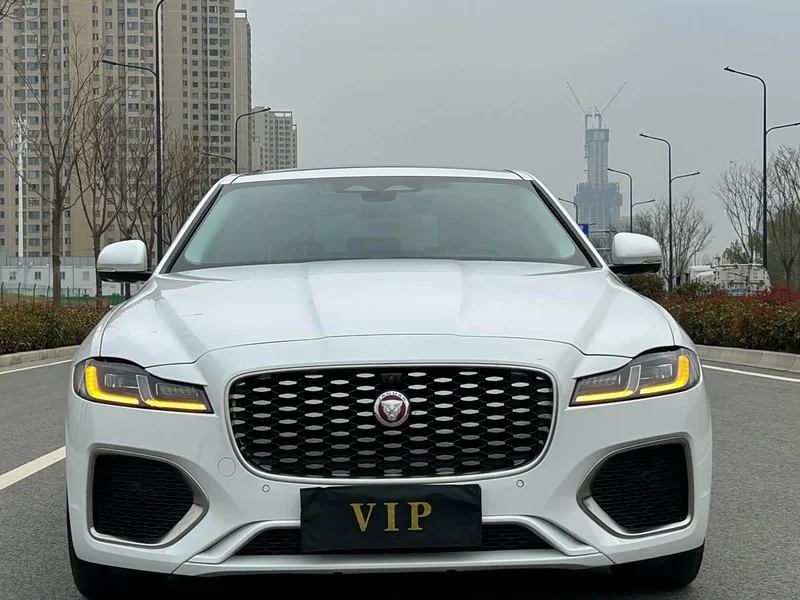 Jaguar XFL — фото 2