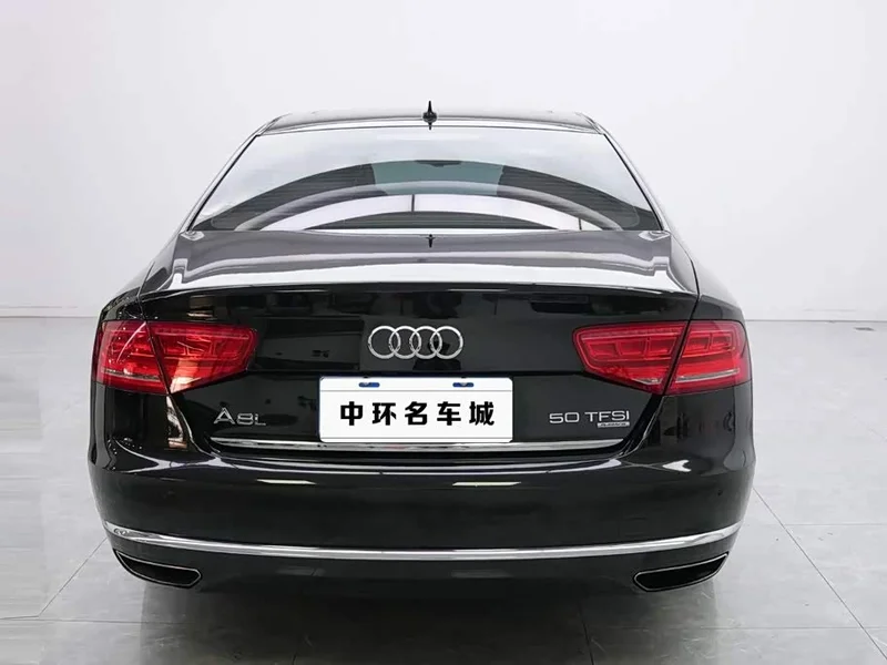 Audi A8 — фото 16
