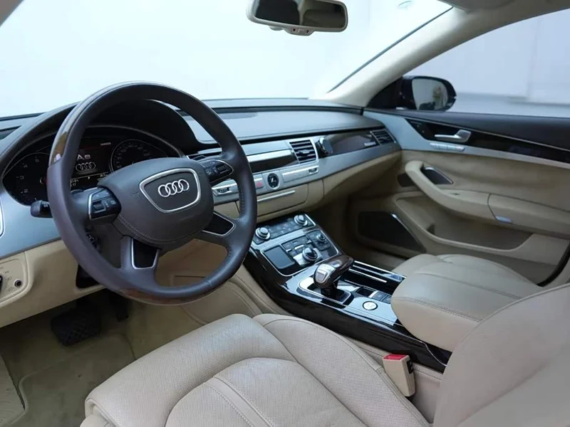 Audi A8 — фото 6