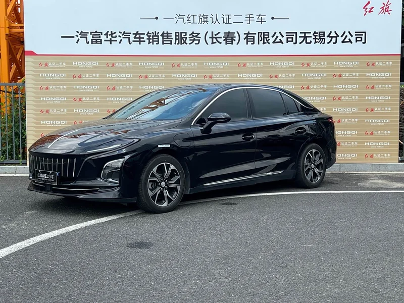 Hongqi E-QM5 — фото 1