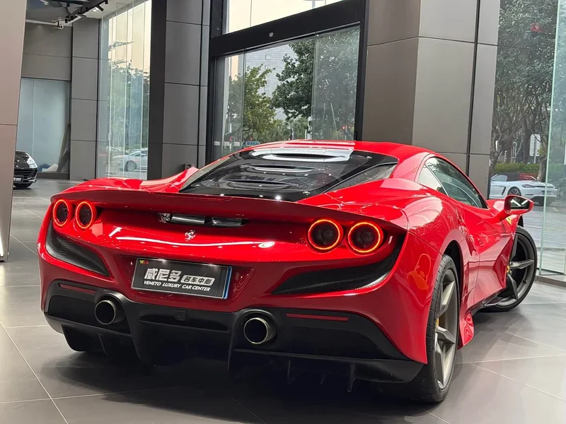 Ferrari F8 — фото 3