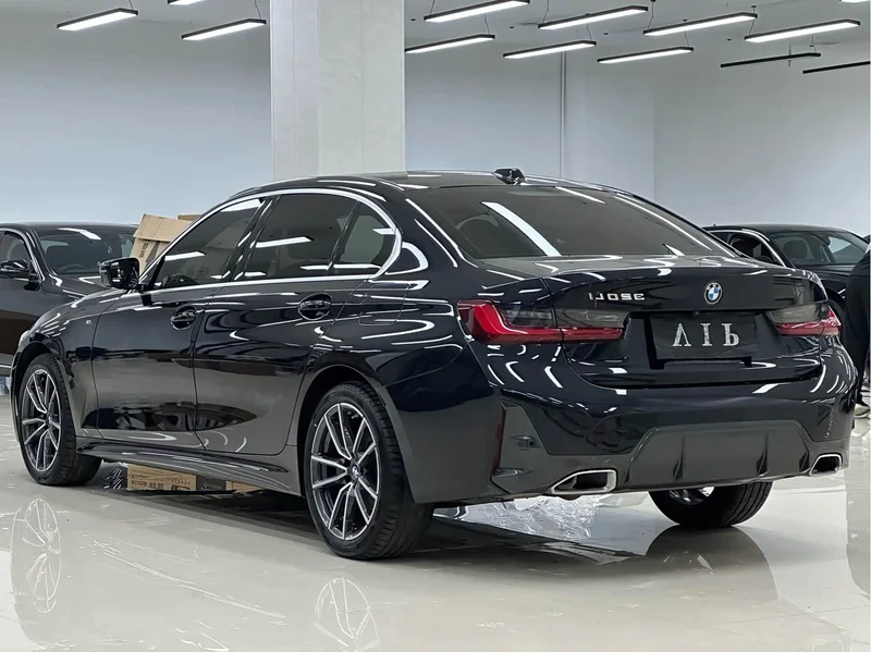 BMW 3-Series — фото 18