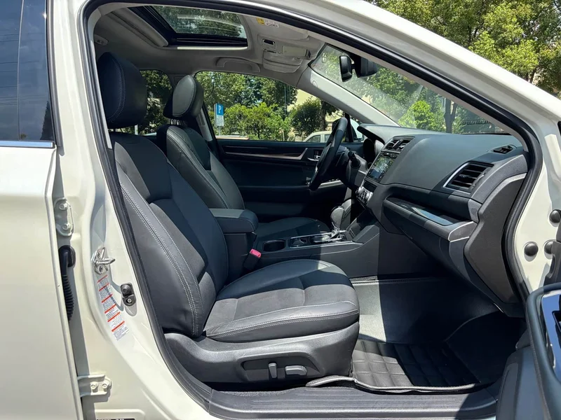 Subaru Outback — фото 17