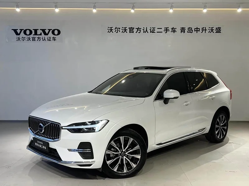 Volvo XC60 — фото 1