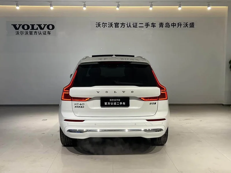Volvo XC60 — фото 6