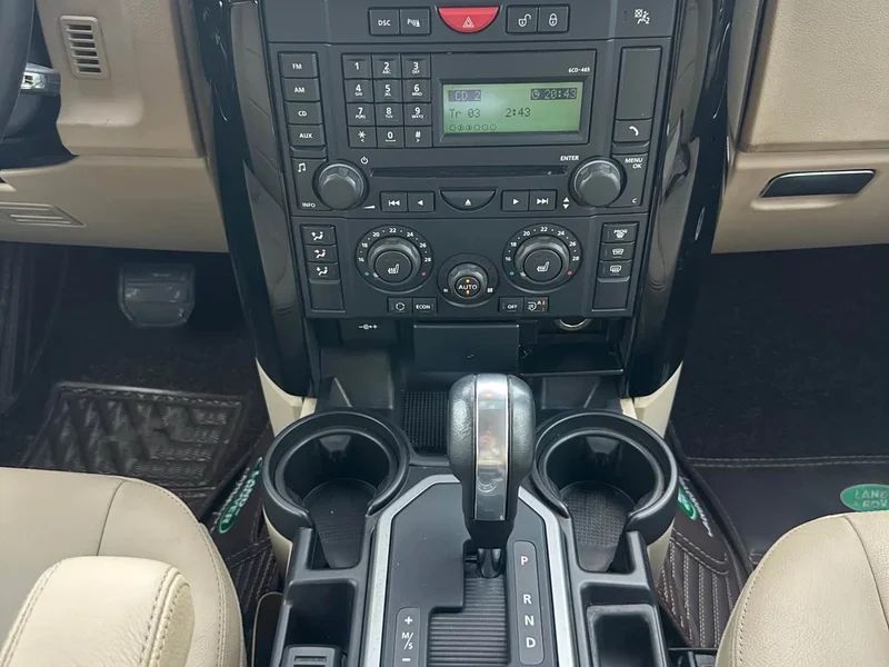 Land Rover Discovery — фото 14